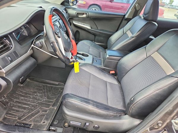 2014 TOYOTA CAMRY — DENT