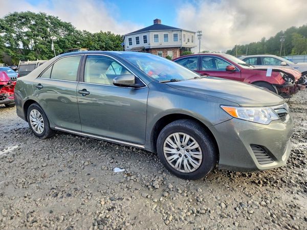 2012 TOYOTA CAMRY — Passenger 3/4