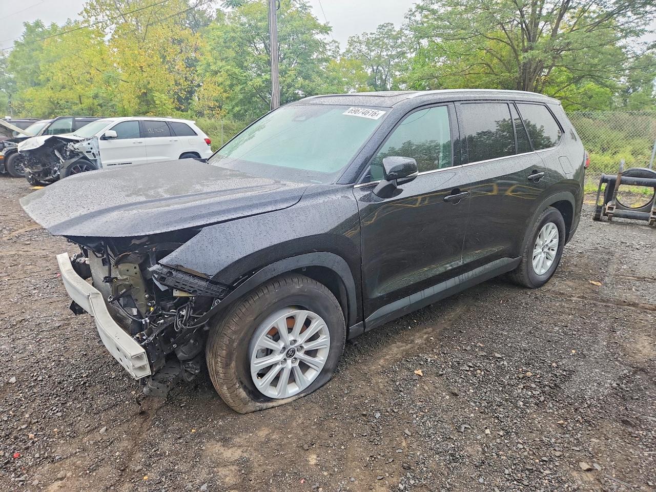 2025 TOYOTA GRAND HIGHLANDER — Front 3/4
