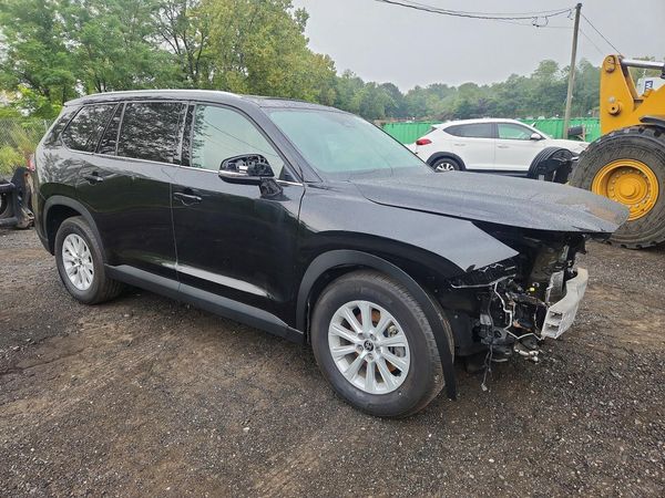 2025 TOYOTA GRAND HIGHLANDER — Passenger 3/4