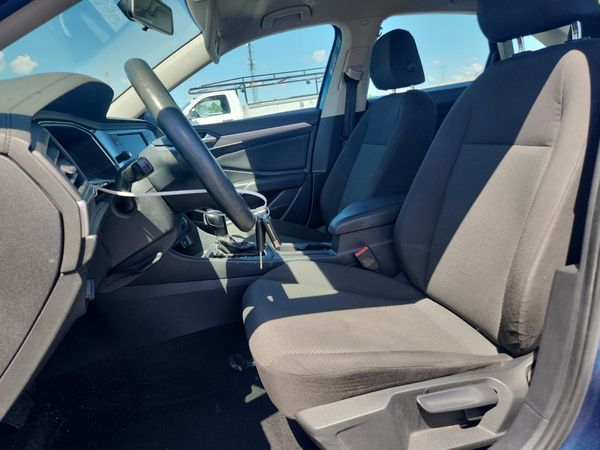 2019 VOLKSWAGEN JETTA — DENT