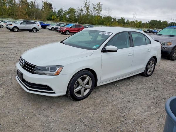 2017 VOLKSWAGEN JETTA — DSFA — Front 3/4