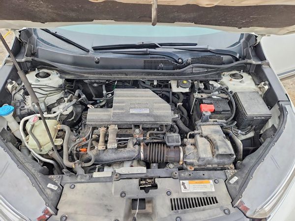 2020 HONDA CR-V TOURING — Engine bay