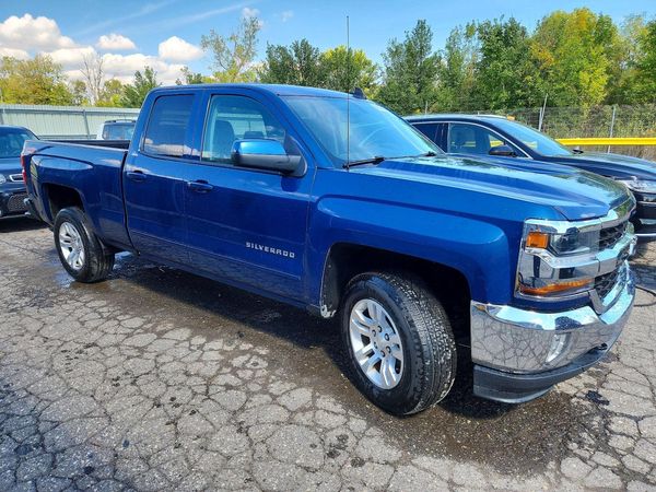 2018 CHEVROLET SILVERADO LT — Passenger 3/4