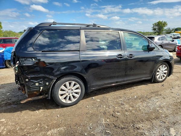 2013 TOYOTA SIENNA — PSRA