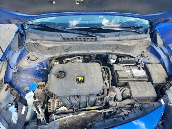 2021 KIA SELTOS — Engine bay