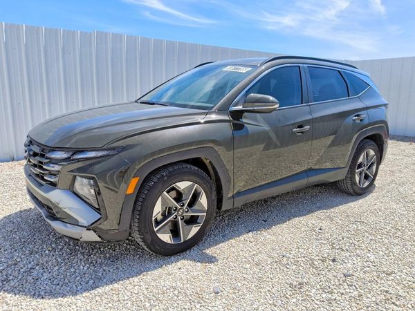 2025 HYUNDAI TUCSON SEL Convenience — Front 3/4