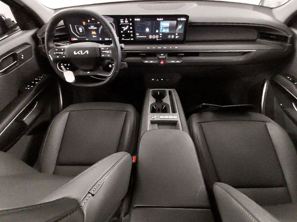 2026 KIA EV9 Light LR — CKPT
