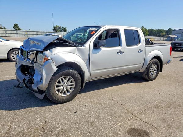 2019 NISSAN FRONTIER — Front 3/4