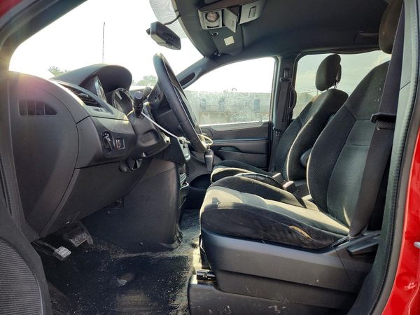 2015 DODGE GRAND CARAVAN SE — DENT
