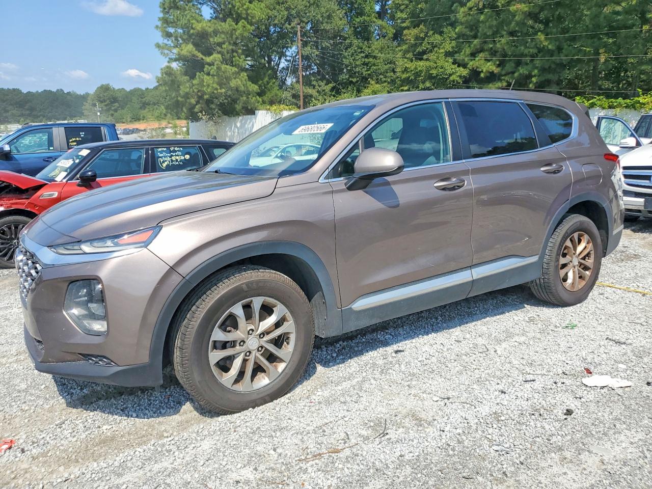 2019 HYUNDAI SANTA FE SE — Front 3/4