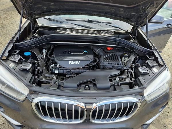 2017 BMW X1 xDrive28i — Engine bay