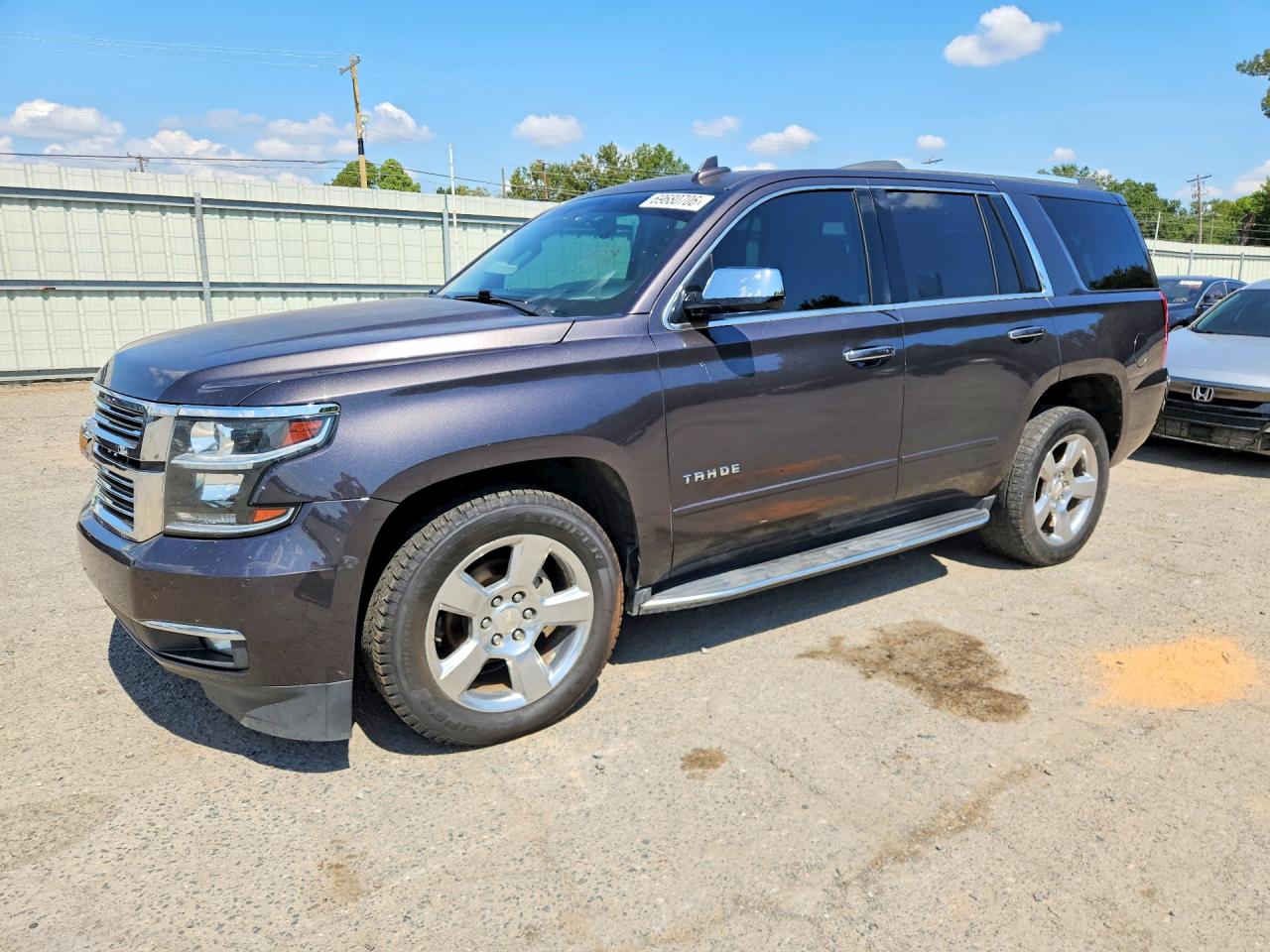 2017 CHEVROLET TAHOE Premier — Front 3/4