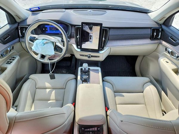 2026 VOLVO XC90 — CKPT