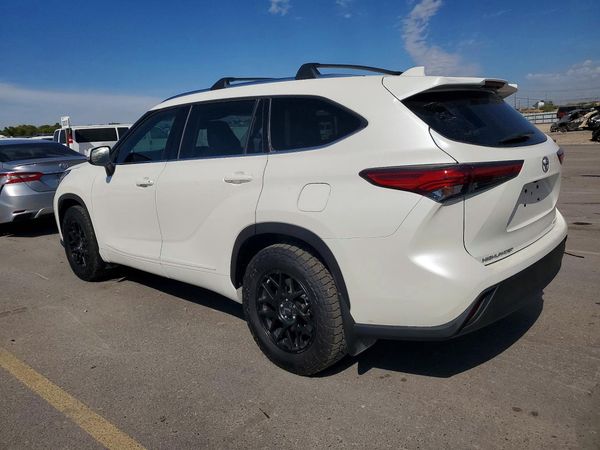2020 TOYOTA HIGHLANDER XLE Nav — DSRA