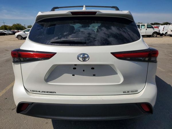 2020 TOYOTA HIGHLANDER XLE Nav — DIRR