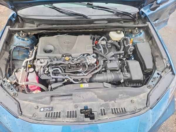 2025 TOYOTA CAMRY — Engine bay