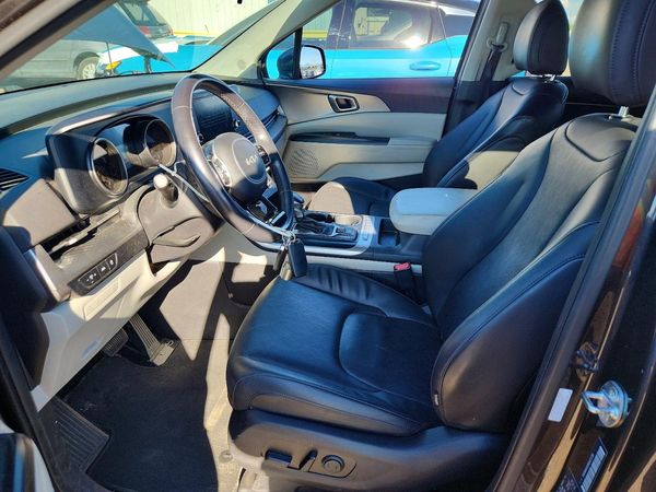 2024 KIA CARNIVAL — DENT