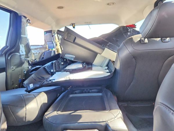 2024 KIA CARNIVAL — SUVN