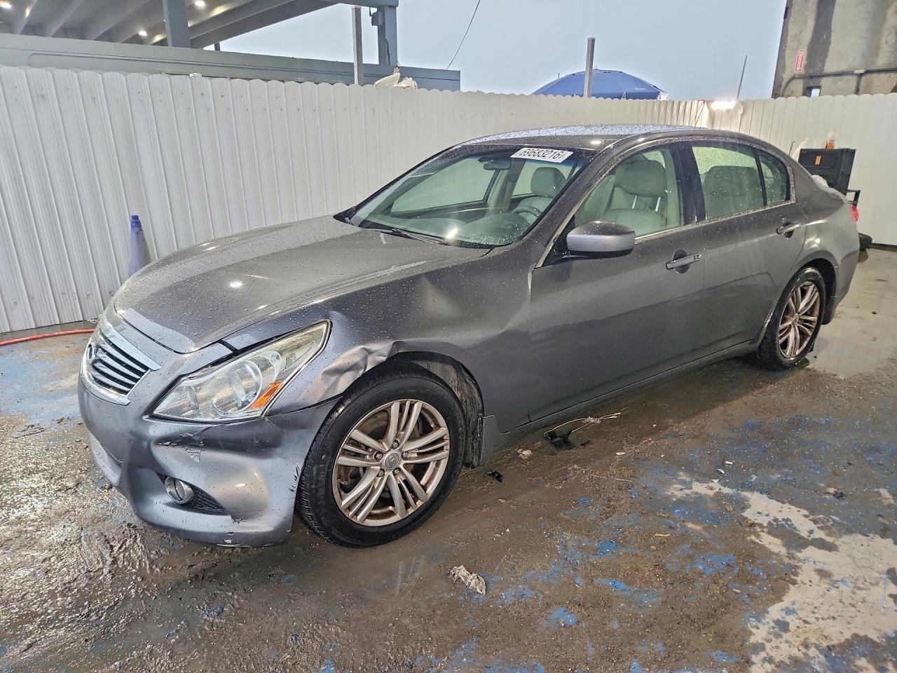 2012 INFINITI G25 — Front 3/4