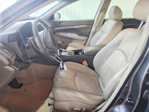 2012 INFINITI G25 — DENT