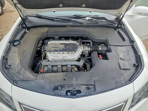 2013 ACURA TL — Engine bay