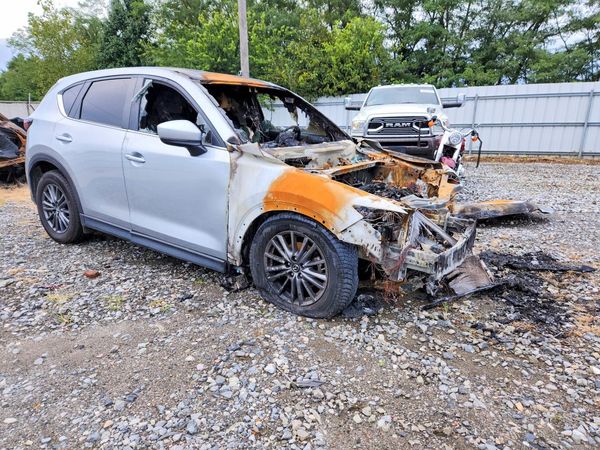 2017 MAZDA CX-5 Touring — Passenger 3/4