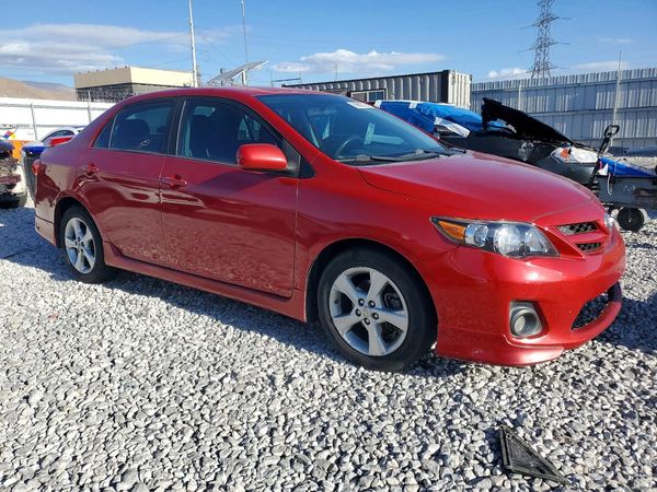 2013 TOYOTA COROLLA — Passenger 3/4