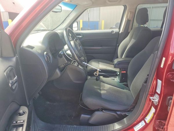 2015 JEEP PATRIOT Latitude — DENT