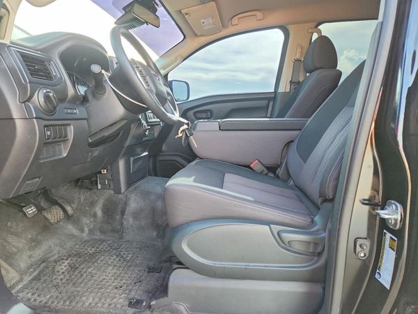 2023 NISSAN TITAN Crew Cab — DENT