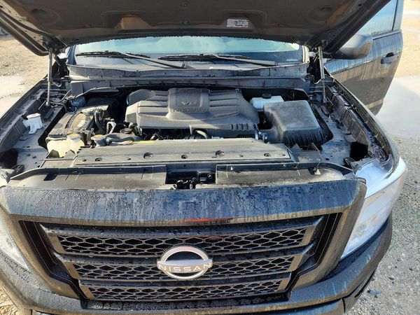 2023 NISSAN TITAN Crew Cab — Engine bay