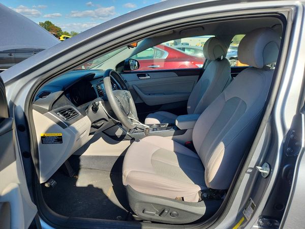 2015 HYUNDAI SONATA SE, ECO — DENT