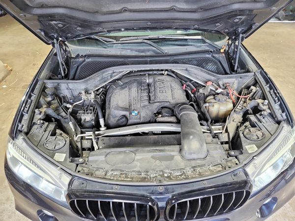 2018 BMW X5 xDrive35i — Engine bay
