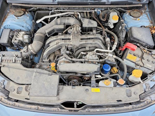 2021 SUBARU CROSSTREK — Engine bay