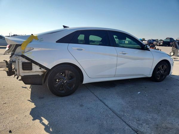 2021 HYUNDAI ELANTRA SEL w/ Convenience Pkg — PSRA