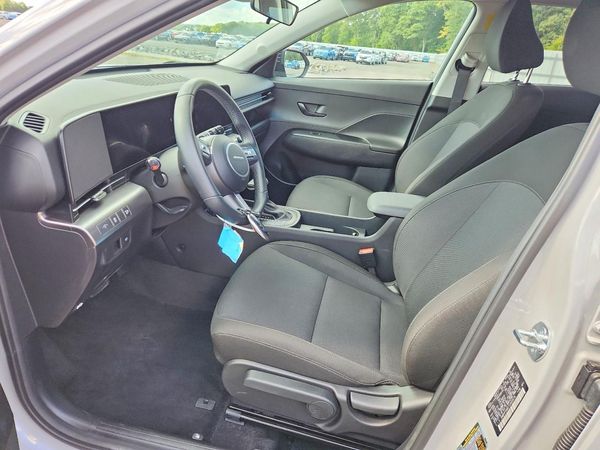 2026 HYUNDAI KONA SEL Sport — DENT
