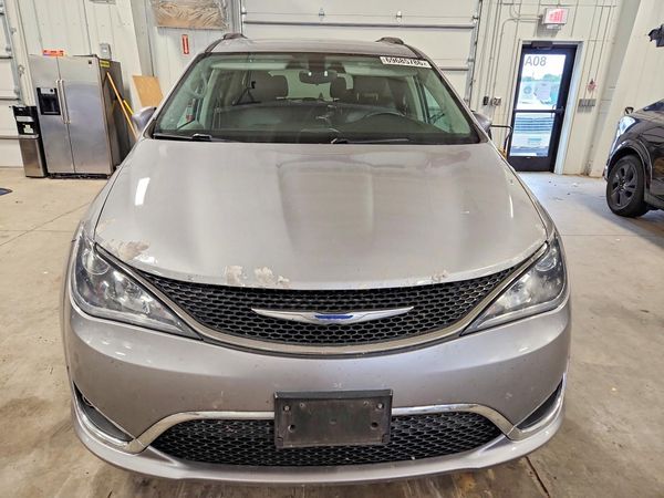 2017 CHRYSLER PACIFICA Touring L — DIRF