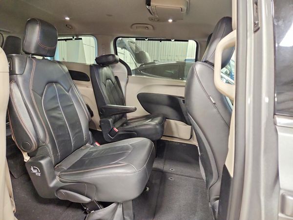 2017 CHRYSLER PACIFICA Touring L — PSRS