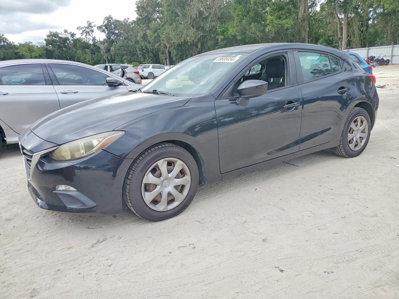 2015 MAZDA 3 Sport/GX — Front 3/4