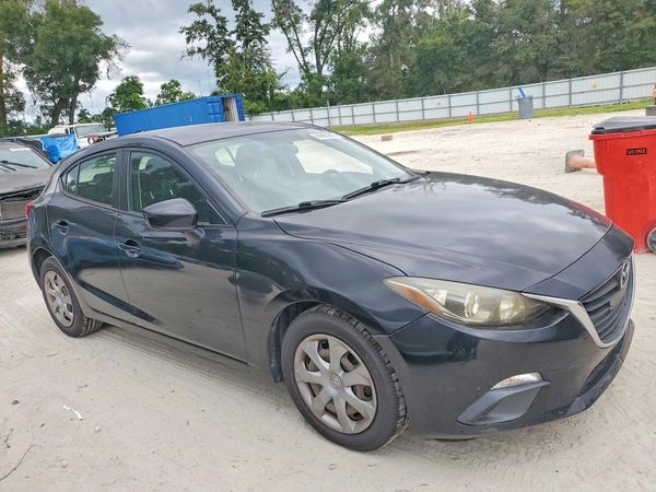 2015 MAZDA 3 Sport/GX — Passenger 3/4