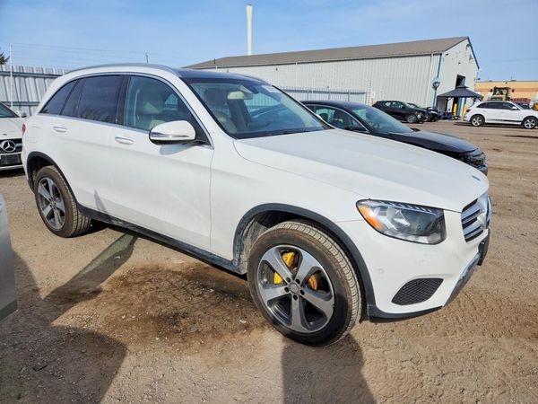 2017 MERCEDES-BENZ GLC GLC300 Base-4M — Passenger 3/4