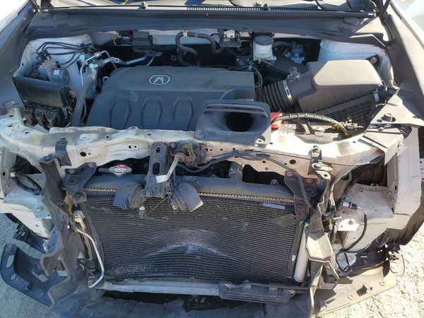 2018 ACURA RDX — Engine bay