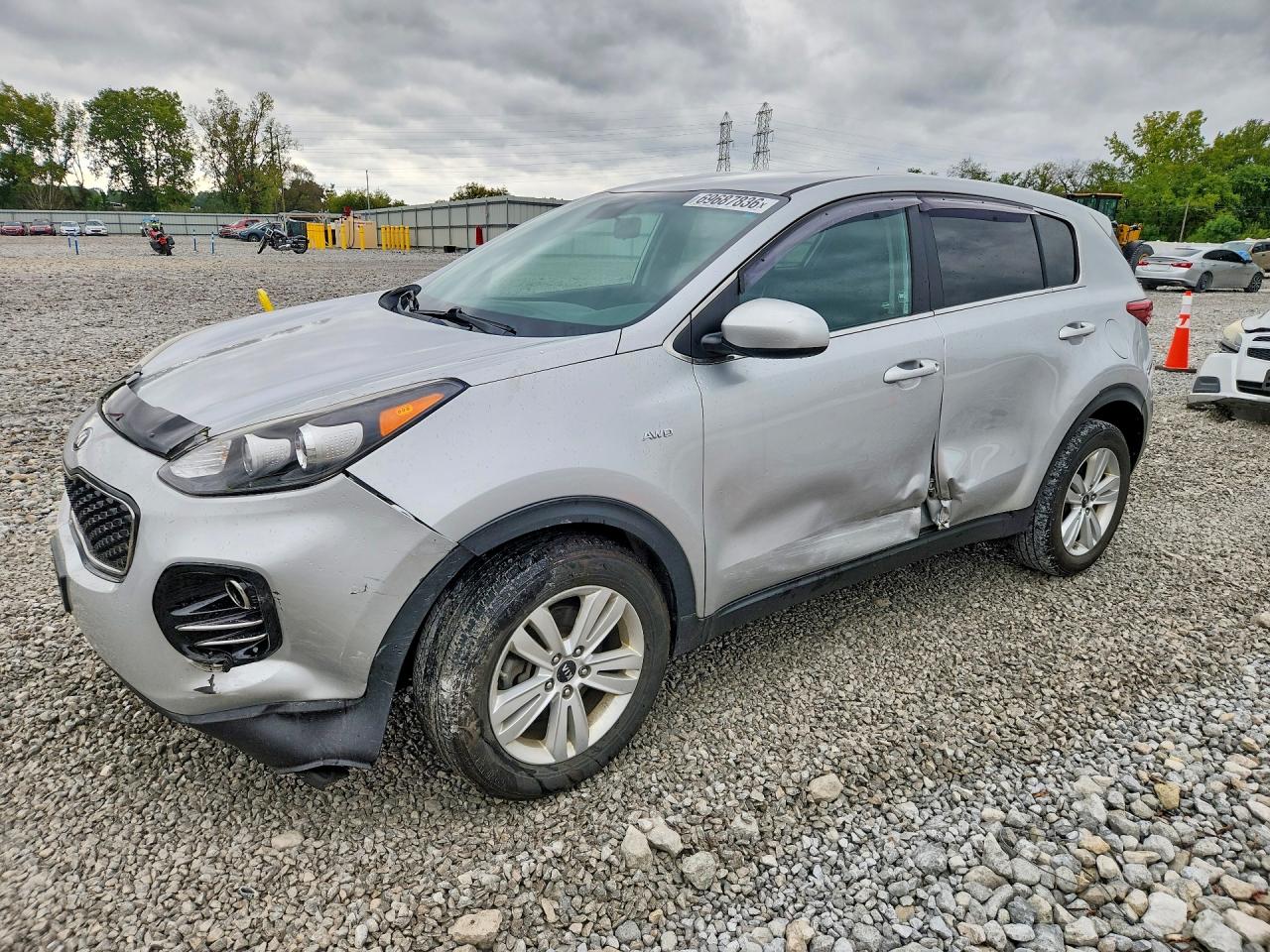 2017 KIA SPORTAGE LX — Front 3/4