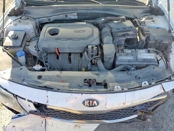 2016 KIA OPTIMA GLS, JSL — Engine bay