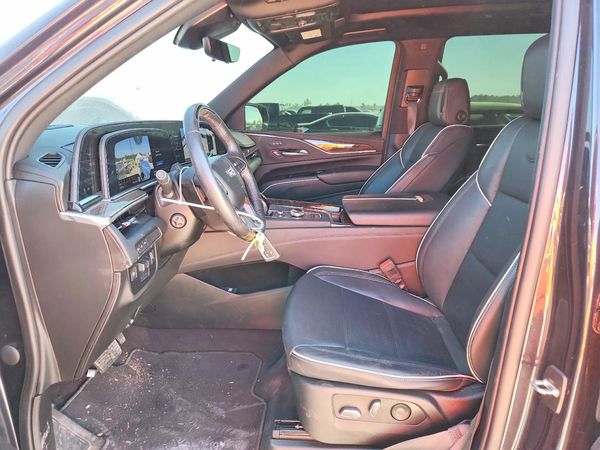 2023 CADILLAC ESCALADE — DENT