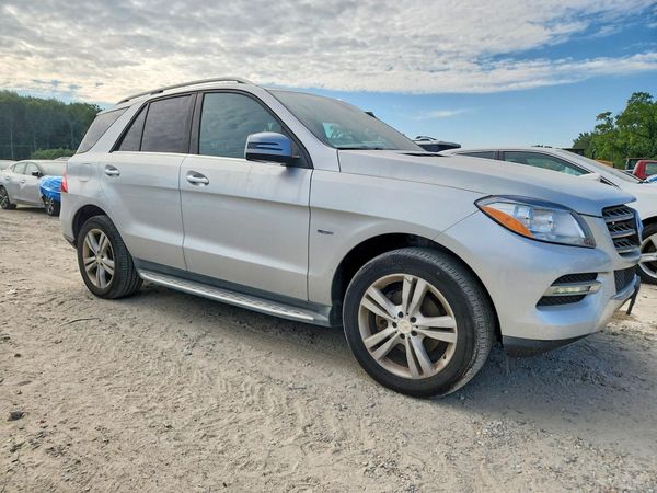 2012 MERCEDES-BENZ ML ML350 4-MATIC — Passenger 3/4