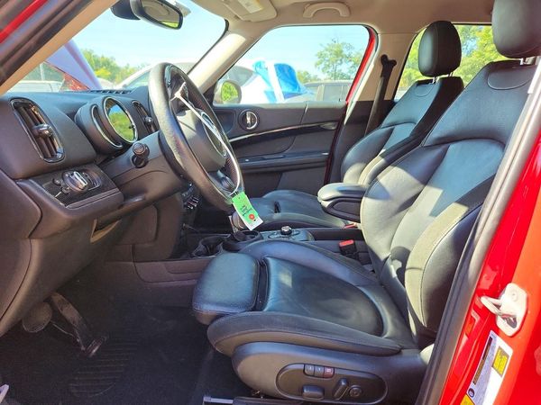 2019 MINI COOPER — DENT