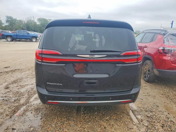2024 CHRYSLER PACIFICA Touring L — DIRR