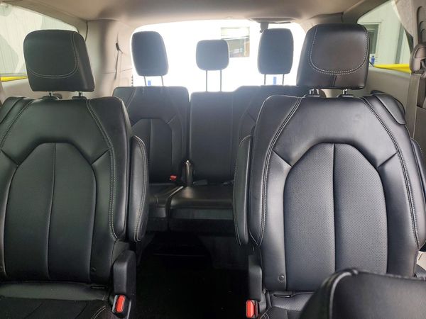 2024 CHRYSLER PACIFICA Touring L — SUVN