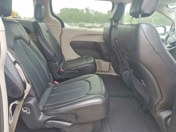 2024 CHRYSLER PACIFICA Touring L — PSRS